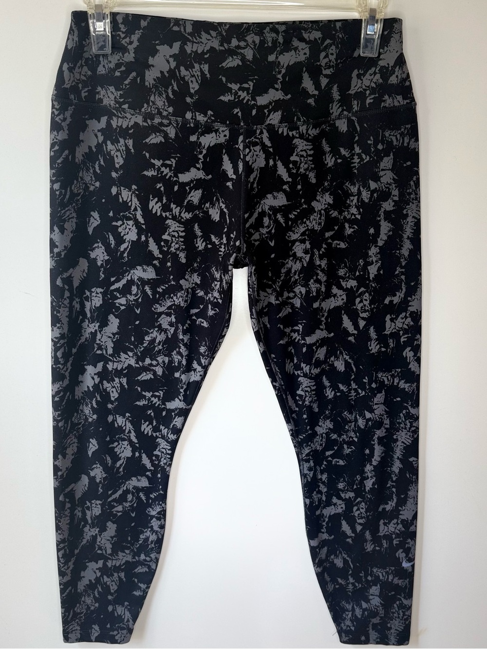 🖤Nike Women’s Camo Dri-Fit Jordan Traning Leggings Black/Gray Size XL